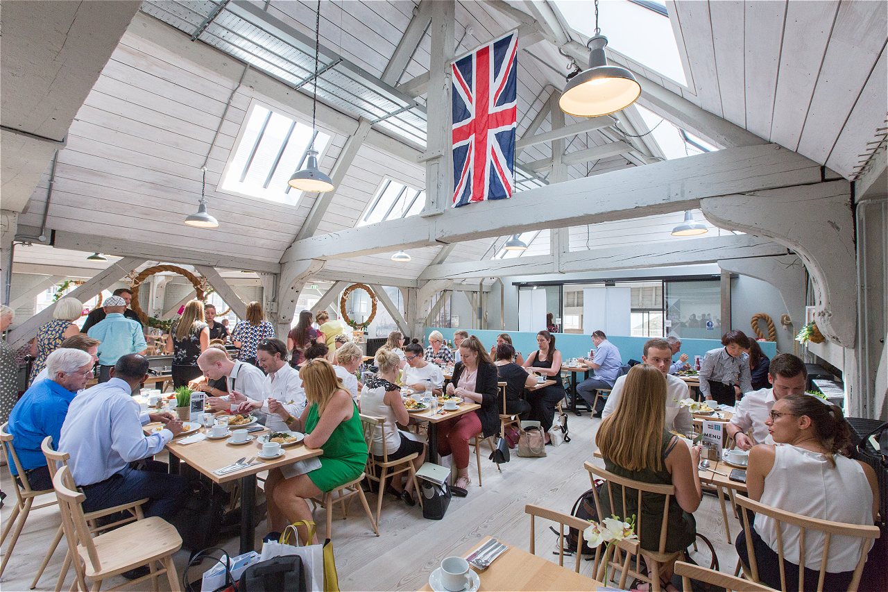 0Af2c8e6221cd90153cc4b9787047b8a