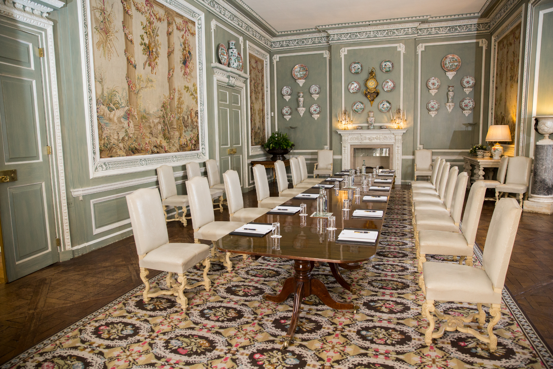 Thorpe Hall & Dining Room Shoot 040