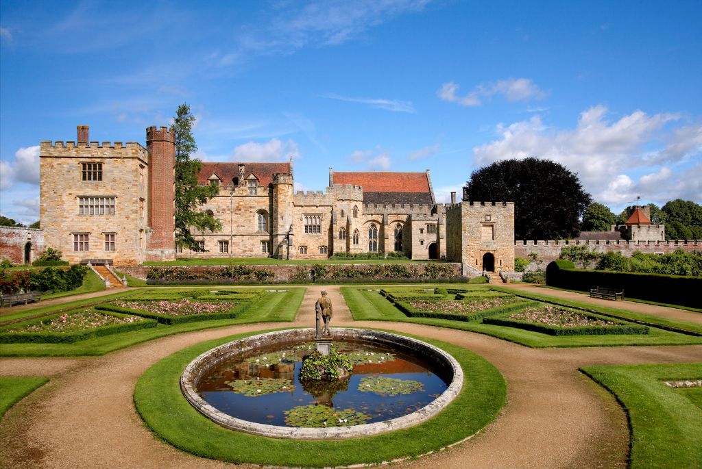Image of Penshurst Place South view of house LOW RES (c) Peter Smith Jigsaw.jpg